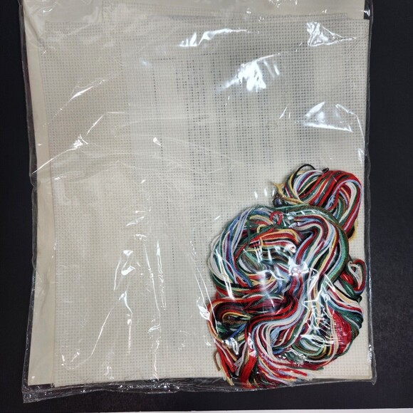 Vintage Christmas Noel Bunny Cross Stitch Kit Daisy Kingdom Bucilla 82884 NOS - Picture 5 of 6